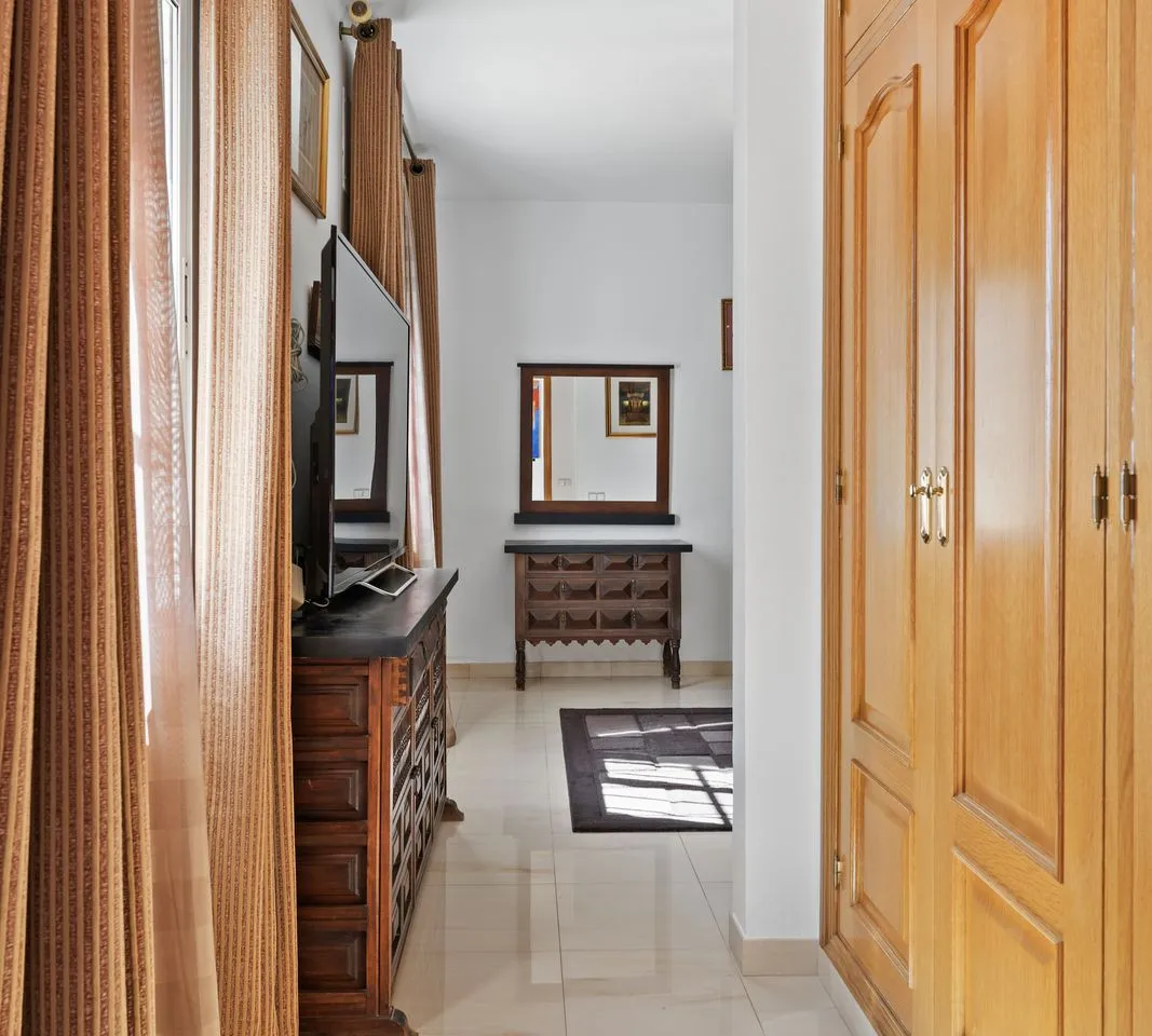 c4d44157-4f6d-4e2b-a6d6-10ab3fbe5eec