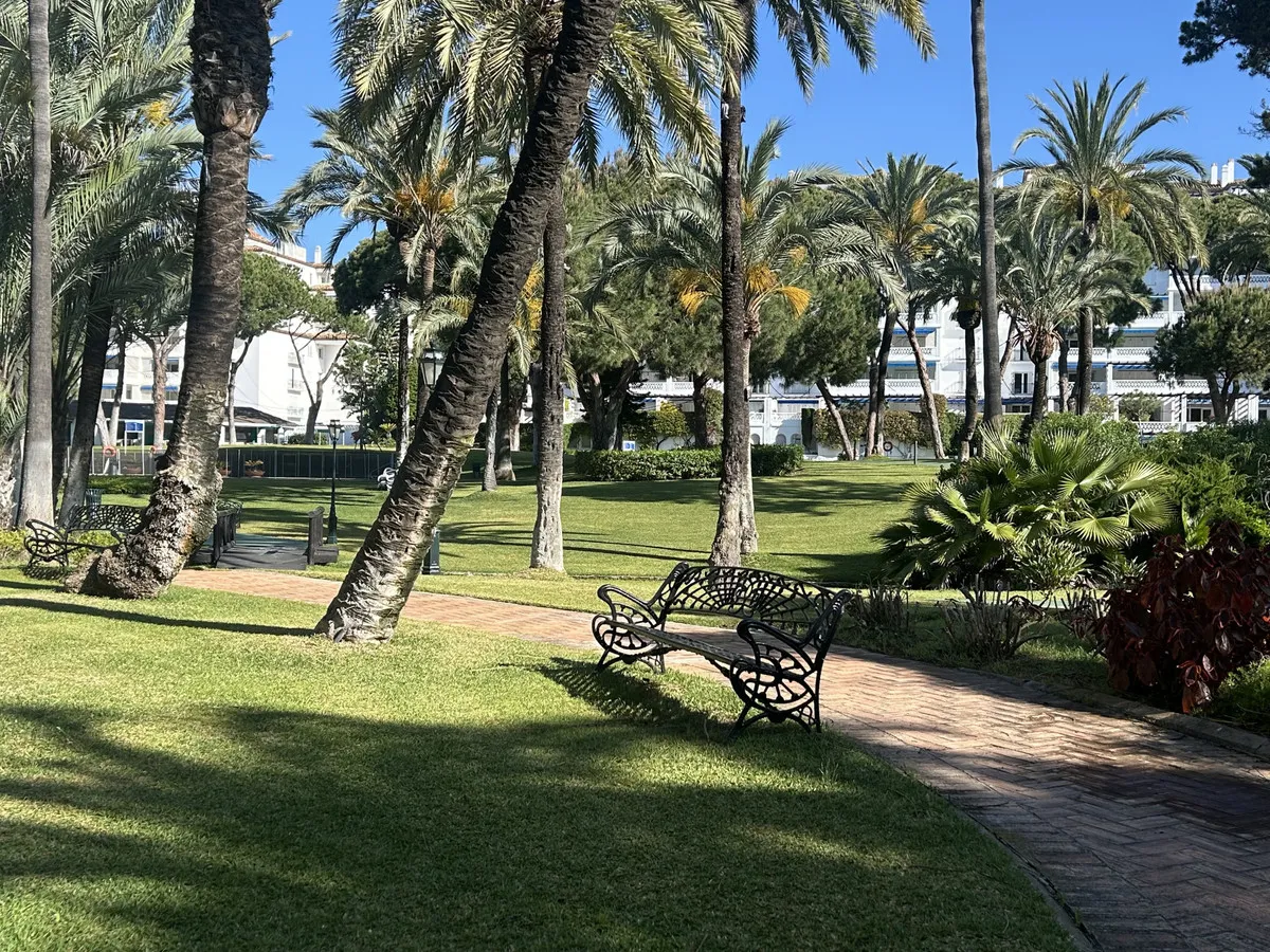 a304eb4d-d4b7-478a-a5d2-0500feffae1e