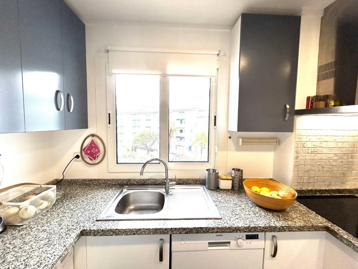 d8a572c1-f9b2-4023-aaaf-b907dd58a178