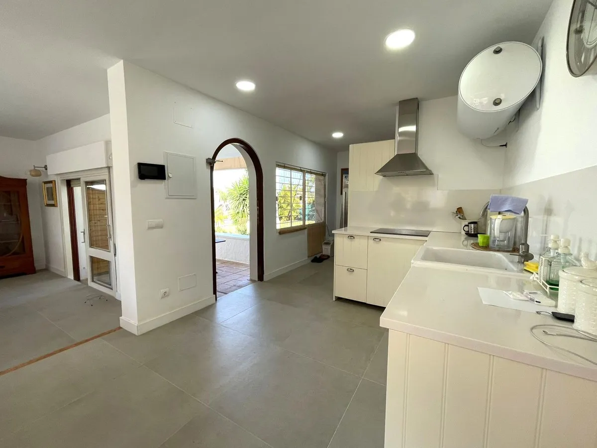 5b298c1f-cc2b-42ed-9b25-0f75fc70bf23