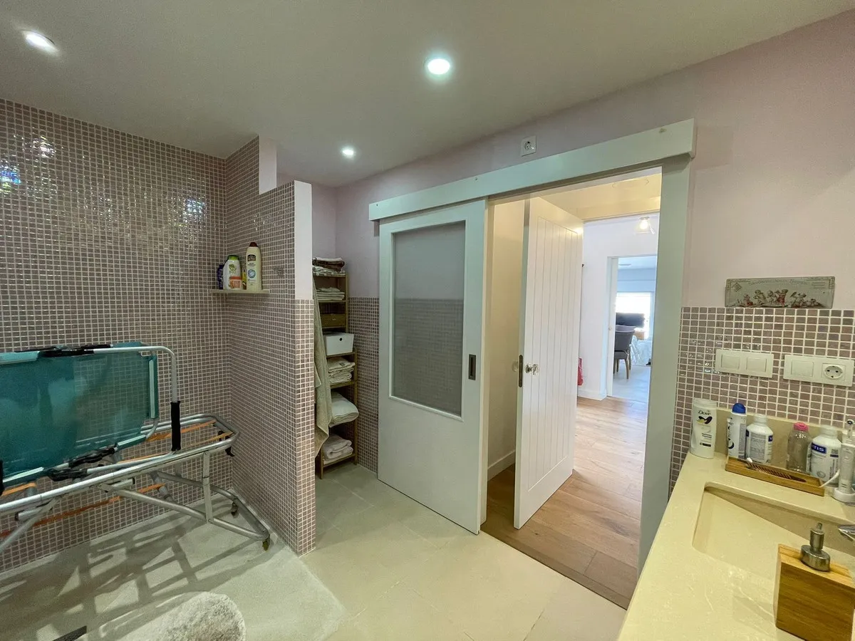 a9f1f3e2-3456-4243-b3ca-392f00d10863