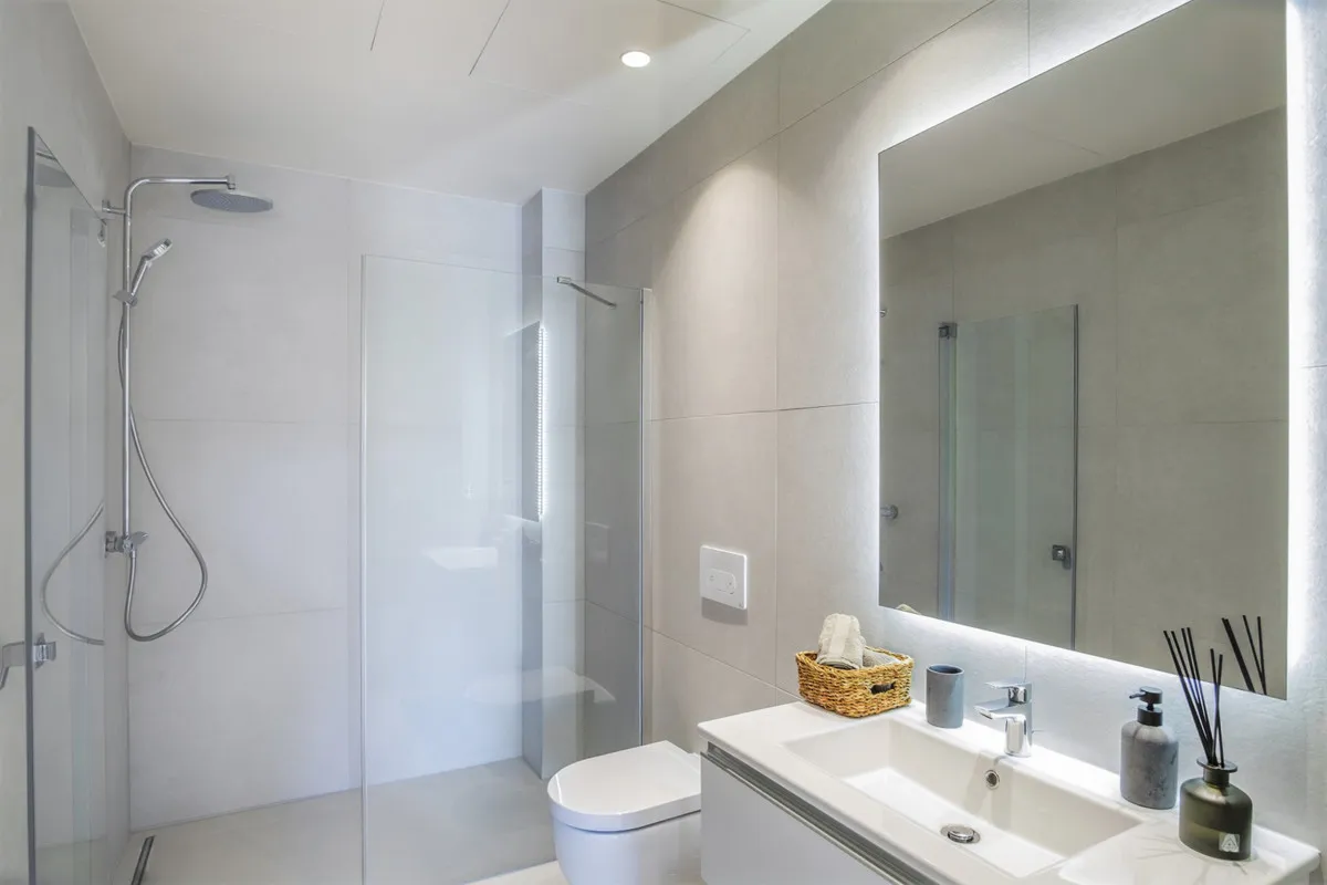 54642401-a5b4-43fd-9aae-cefbce81d904