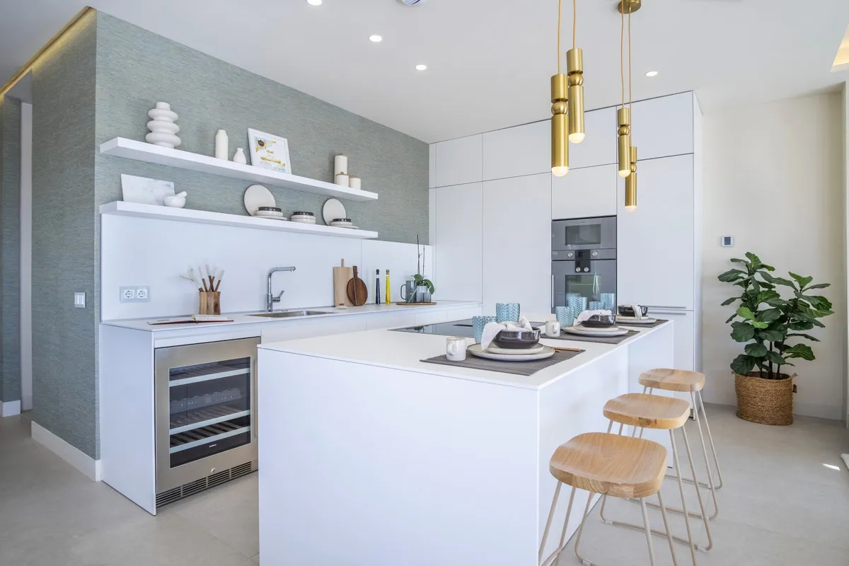 f6c2ffa8-7d42-46f0-93a9-637e0fa15cfb