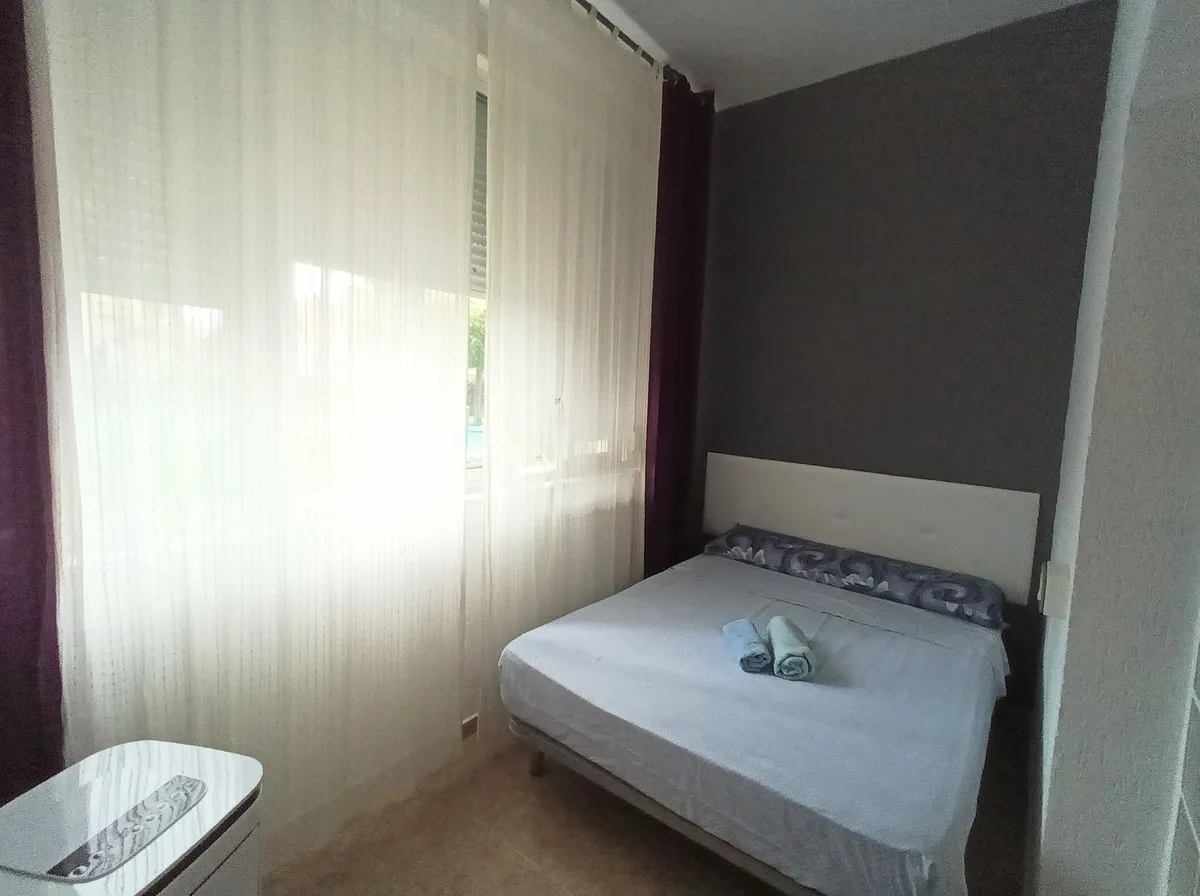 31f1f5a1-0f8f-4181-8f81-71849935fc7a