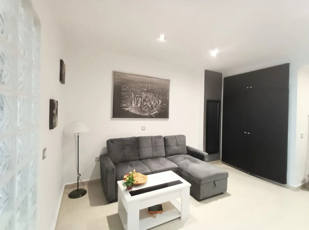 4398148c-da62-4482-9d5f-ba3330f88f21