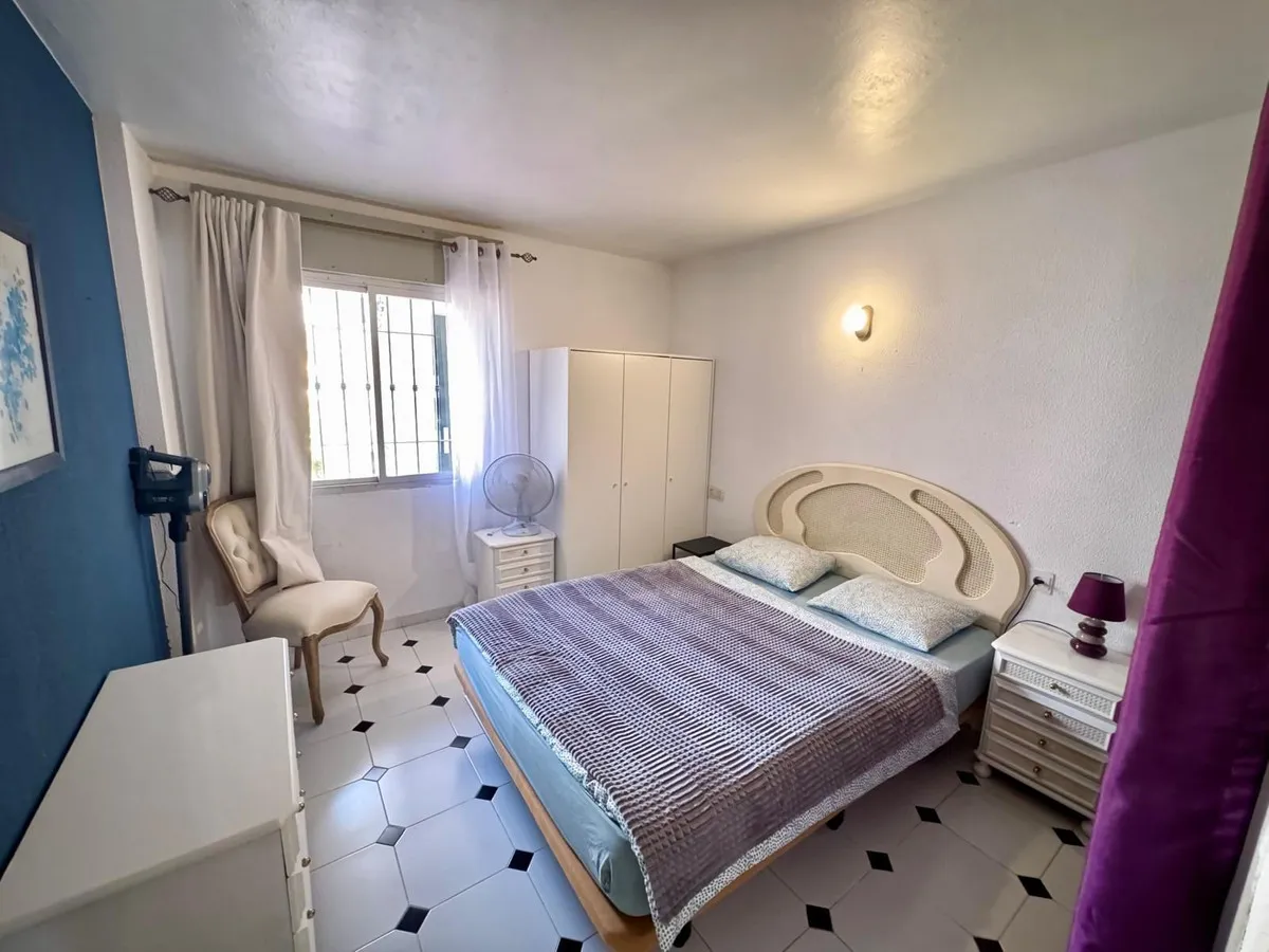 b828b577-a118-4386-8584-a78778e8163f