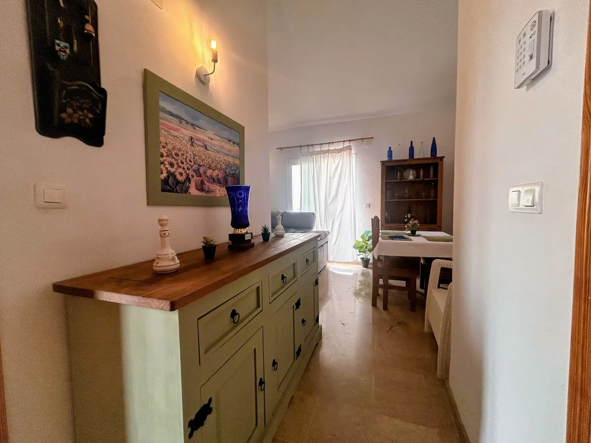 4a71a93f-b2db-4d04-a35d-8fd9a2e6d5ca