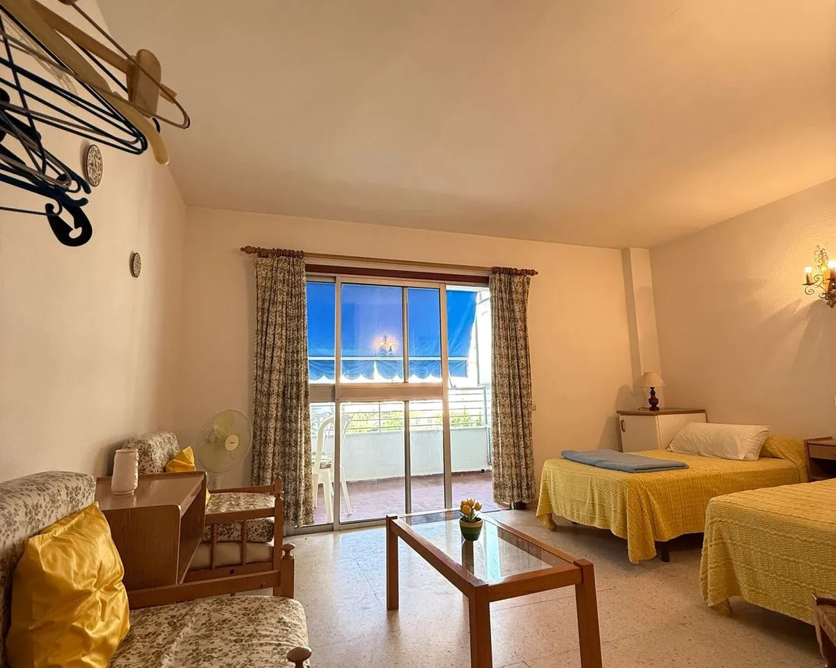 c9f3d33c-8dfe-4816-b96d-bf5e90bd0981