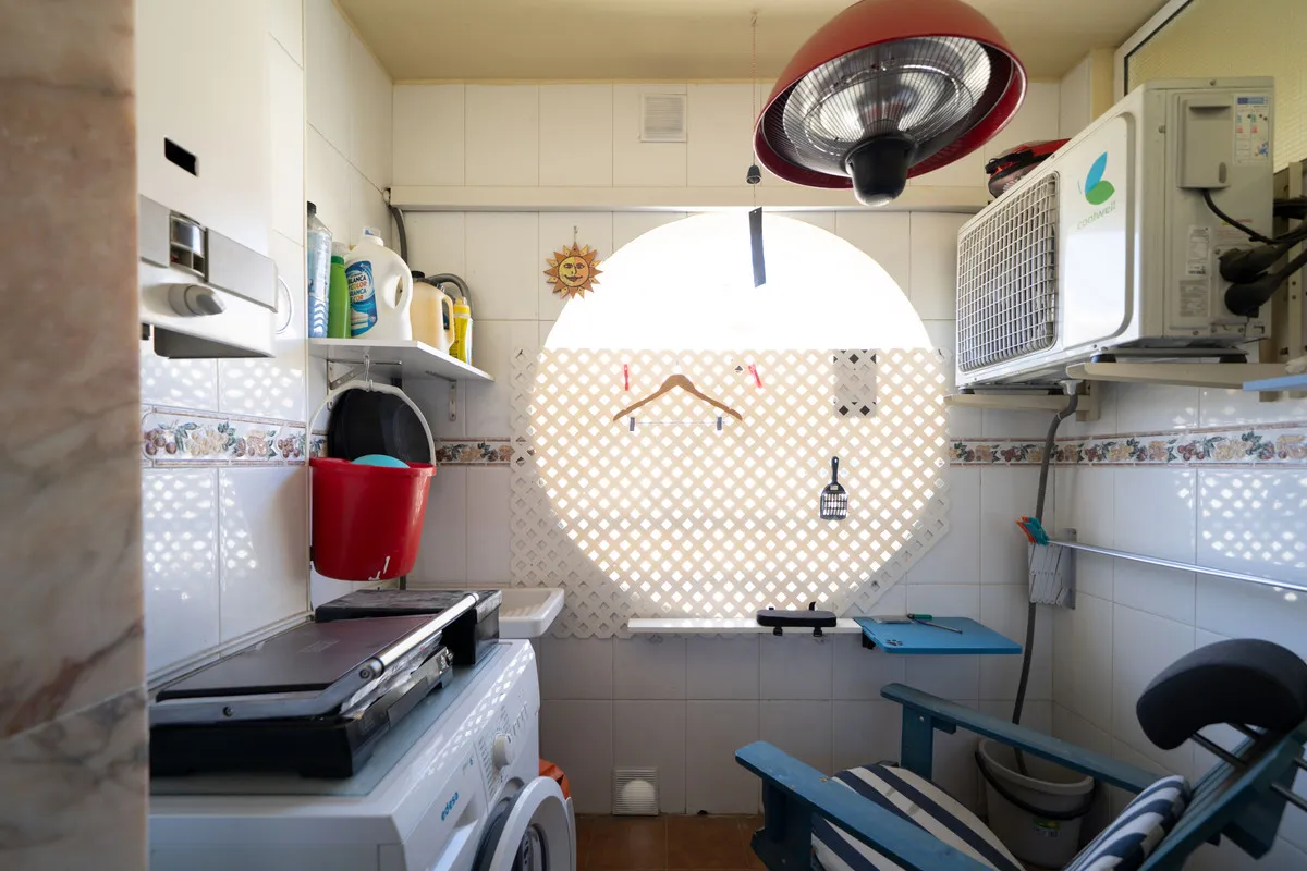 1c2aabb9-b28a-4a9a-a95d-0486851ebe42