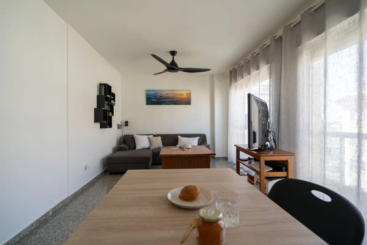 1dd79f5c-bb8f-4cdf-b41c-72a8cd452a01