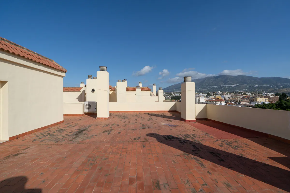 c16e1580-8755-4a52-934d-6834b2ec3e72