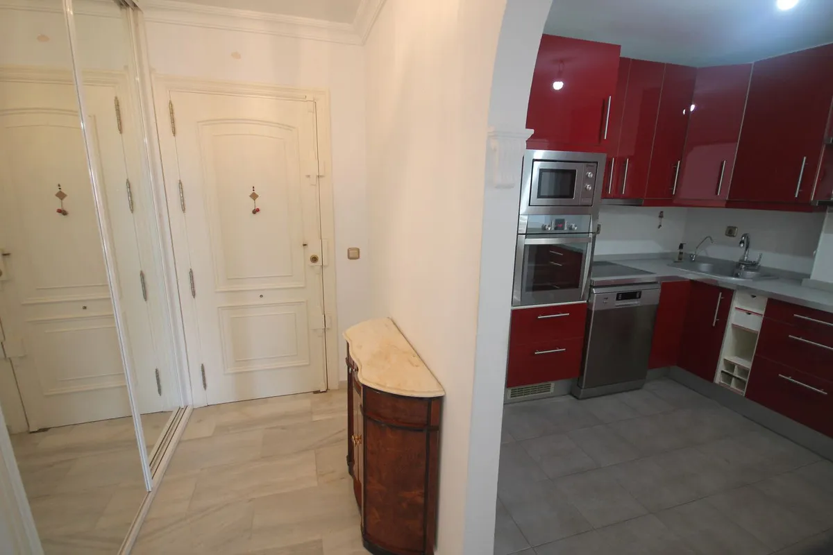 0d2370d0-e1b0-4014-89a9-708981680c0b