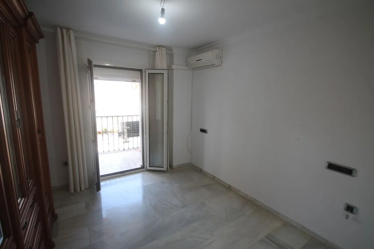 f73710b2-5819-4bcc-9587-89eed393dbac