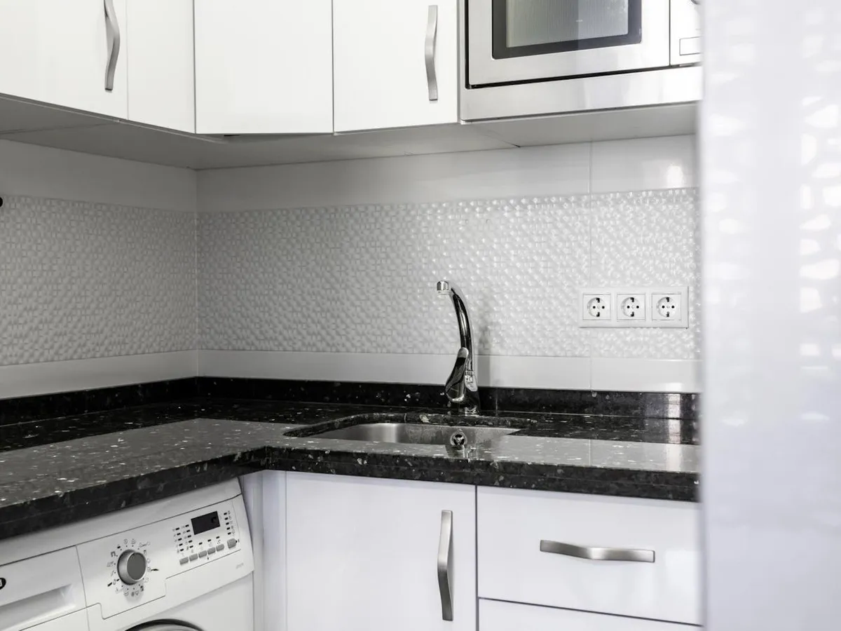 769885df-211a-43b5-9532-e2a31477728a