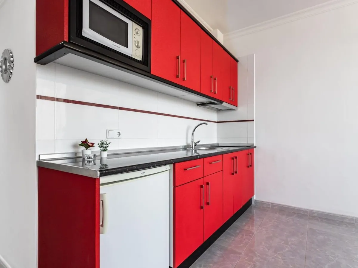 96a680c6-a670-4406-b331-2aa74a46af3a