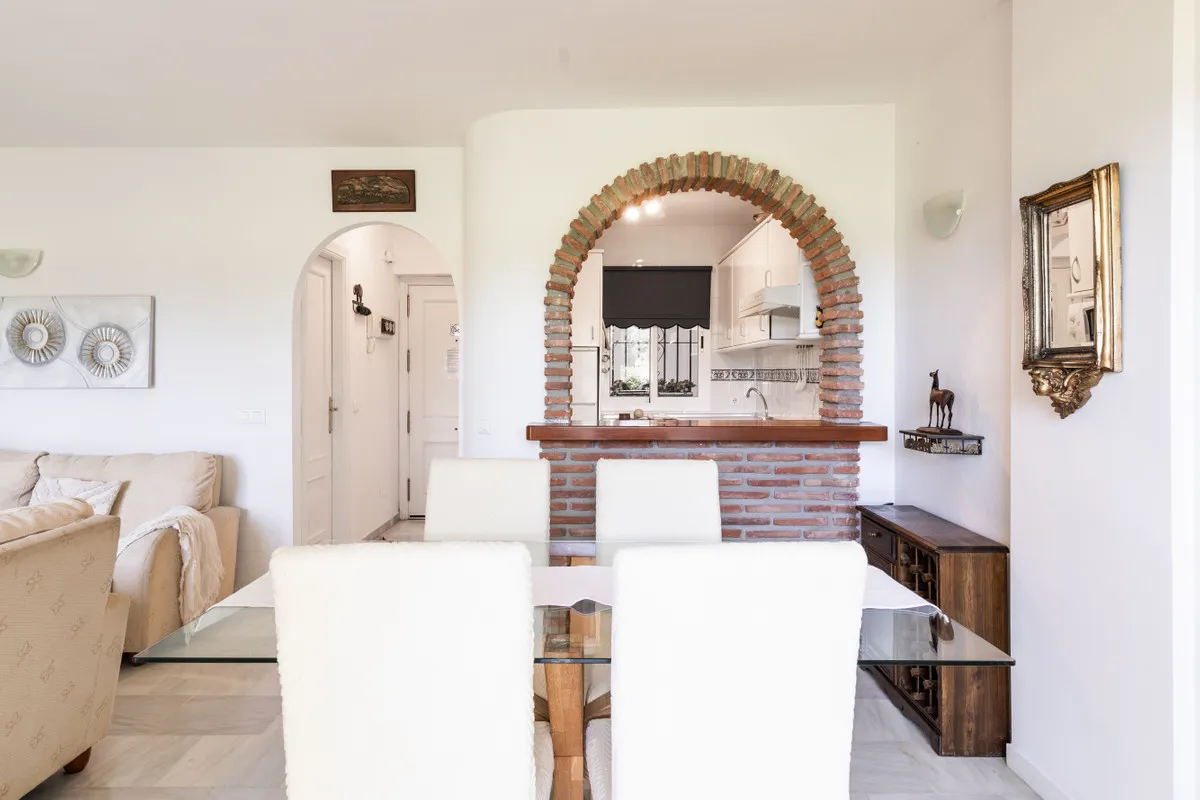 b99d8a3b-b873-4a15-9d96-6965f843dbf8