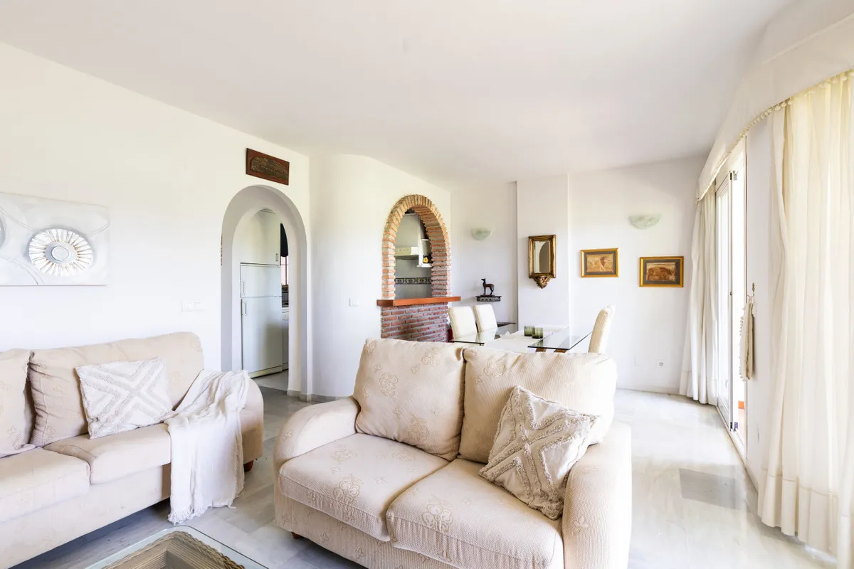 e983aeaa-2684-4828-be24-5aac4be09e5f