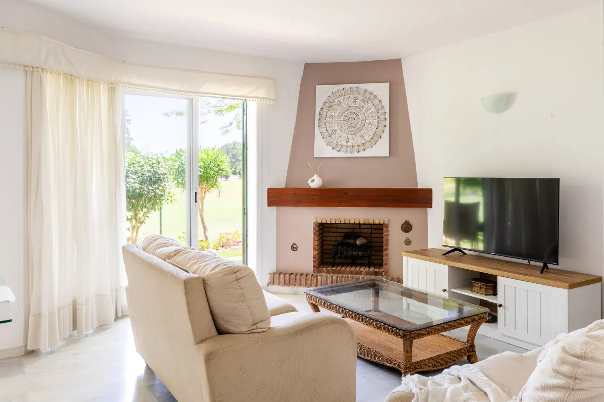 f6ae179b-398d-4301-9e9e-81029a1bb8fa