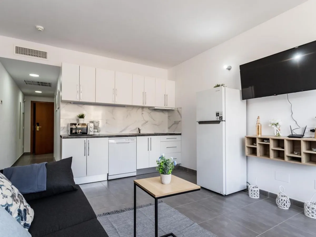 9244147c-a857-456c-970c-734eba441c1b