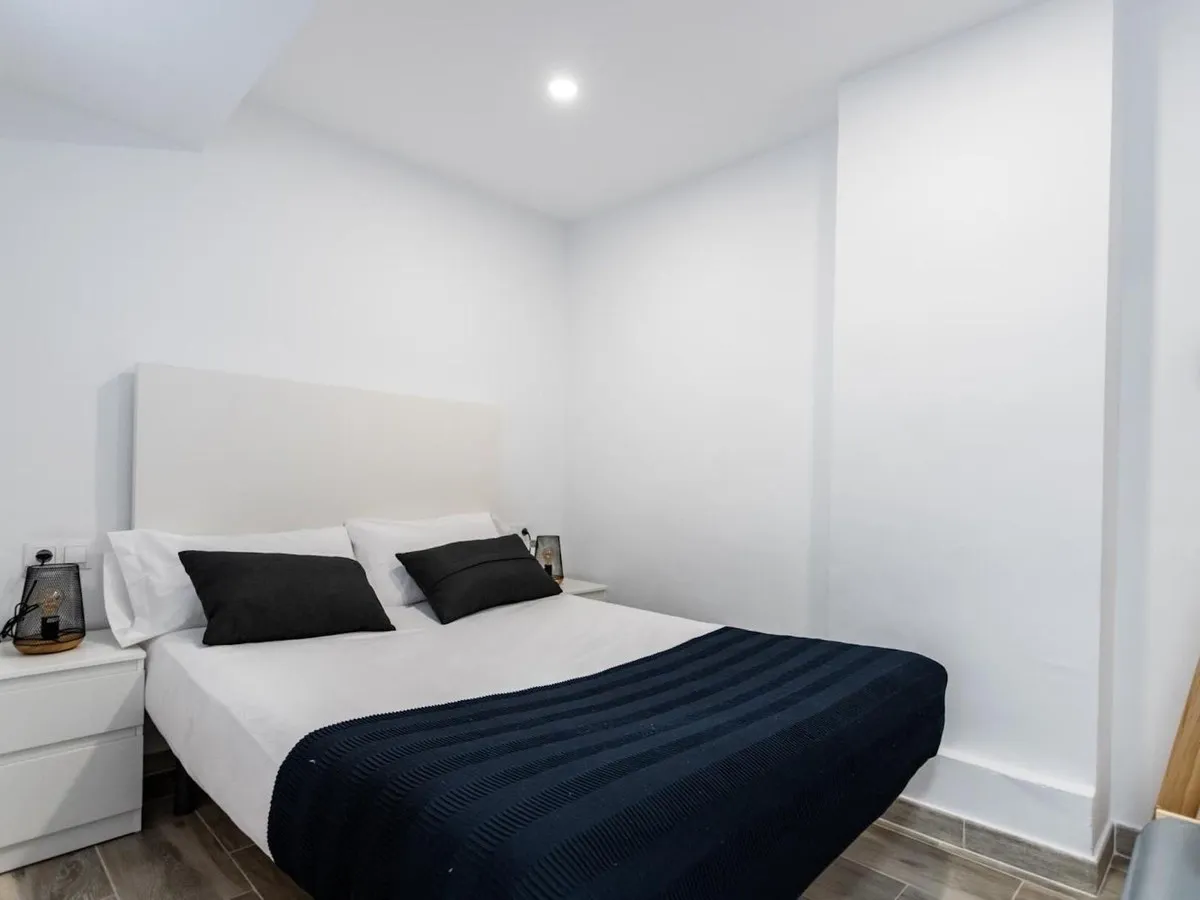 253c70aa-ce8d-4f41-8b1e-9f3bf9485dbb