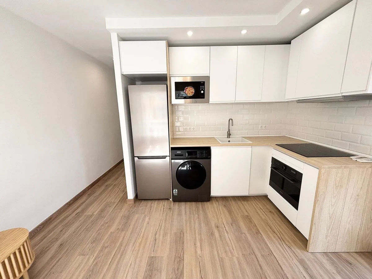 fcfec000-878b-4910-93ef-6209b9d7b01e