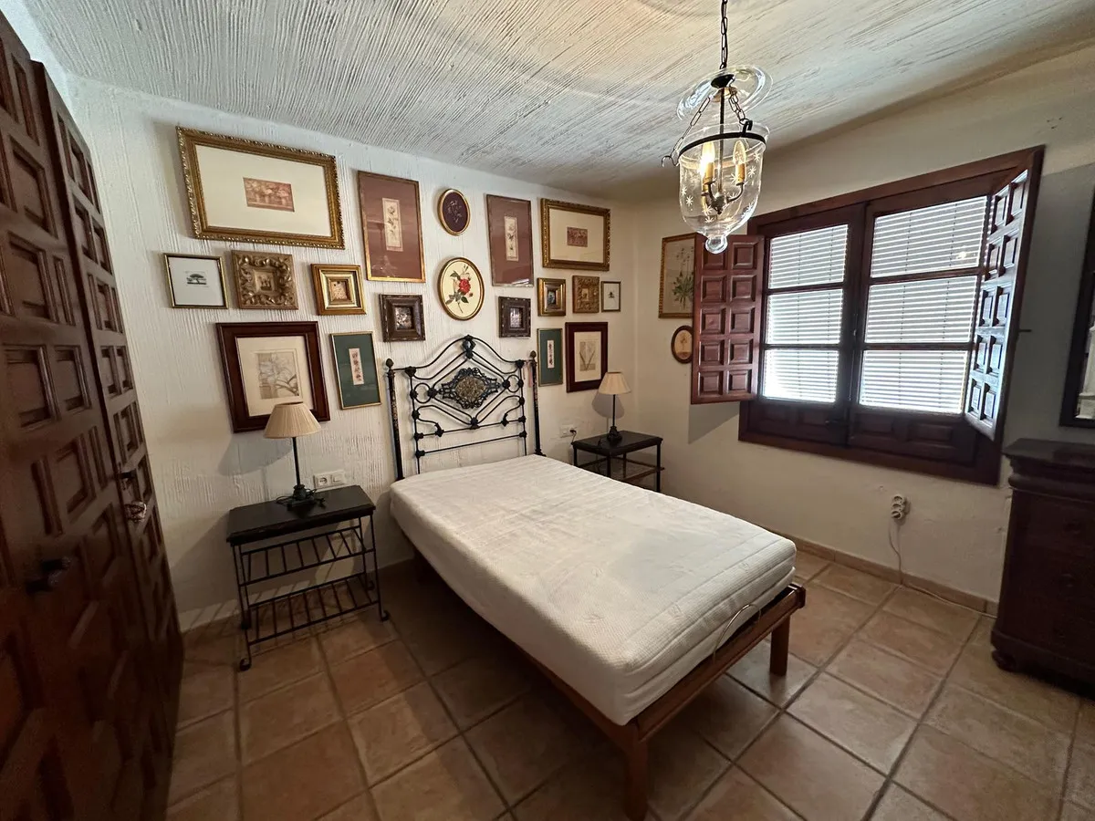 6acfdff7-6798-4fd6-9633-ba7bfb018756