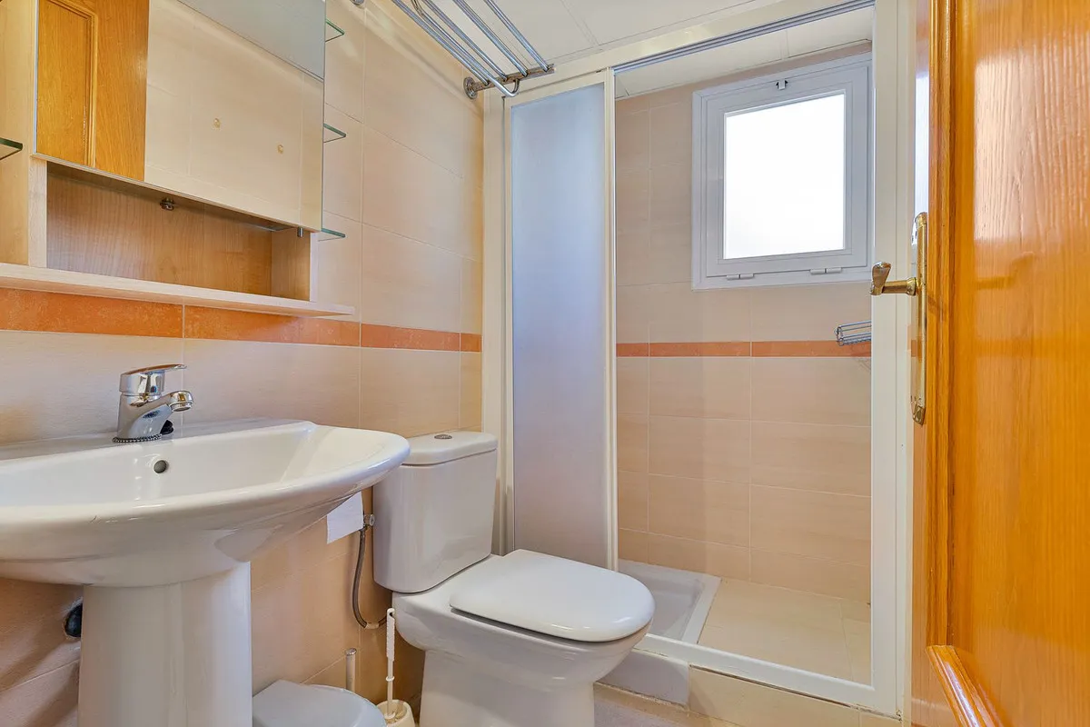 951de1f9-5cfc-4385-afac-5d3a12b08338