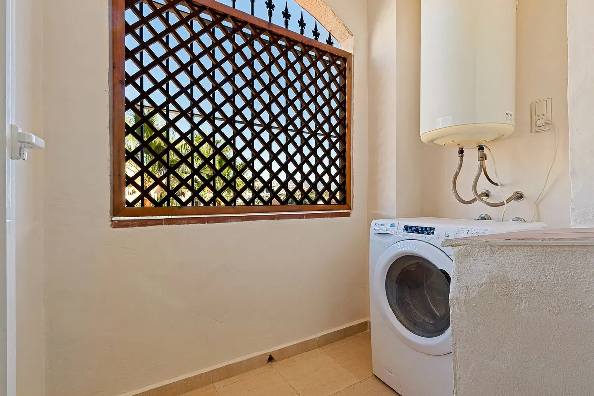 a6289d8a-5859-4f16-a506-1939ad483c9e