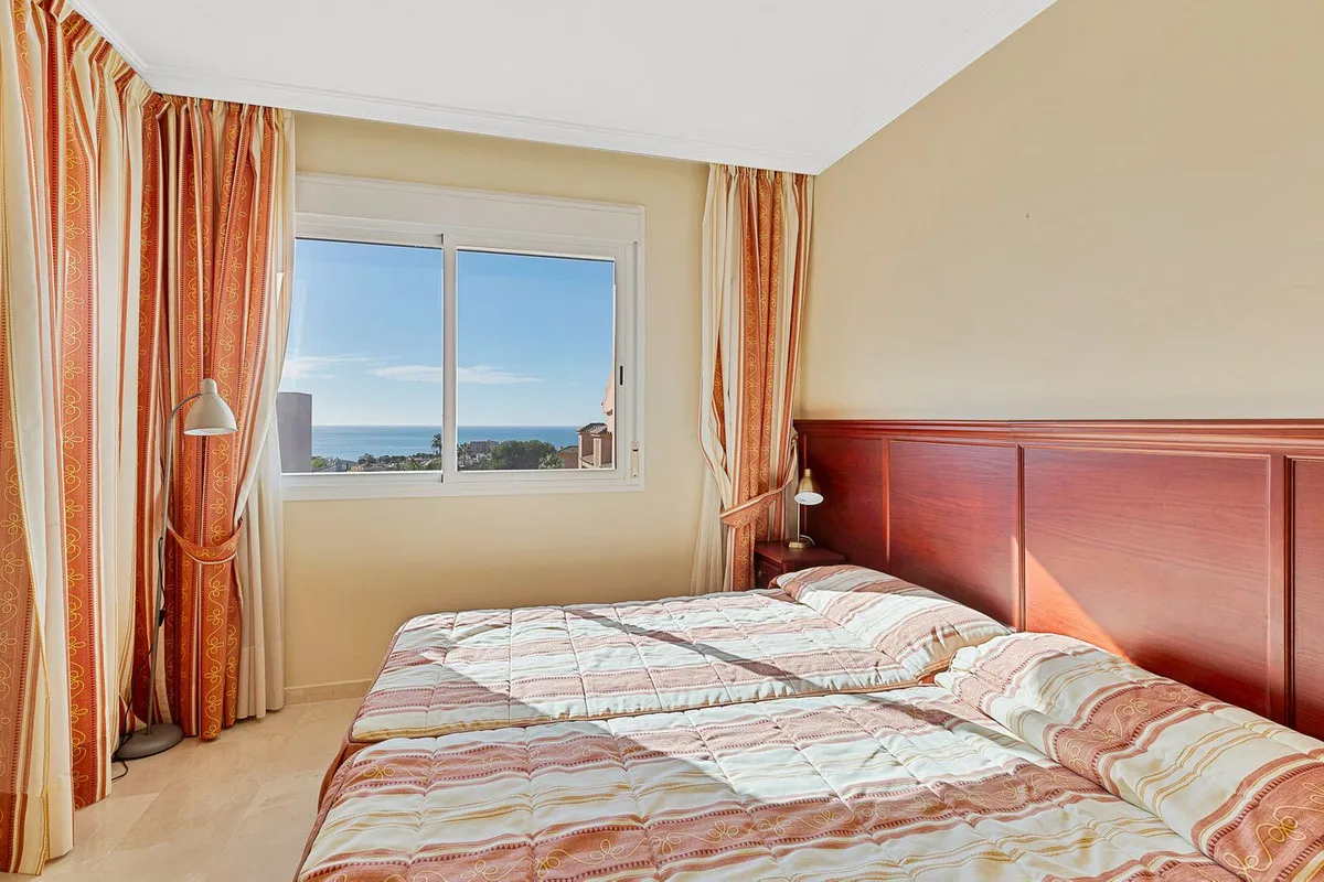 c3a776b9-0b78-4814-a9fe-6d76524edf60