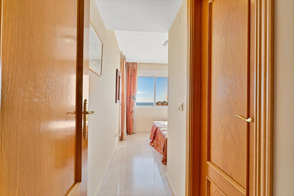 eee507d2-e27c-4053-87c9-700987f34088