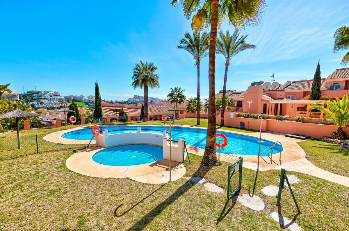 fdc39bae-119b-4a93-a7d7-18bc84f30354