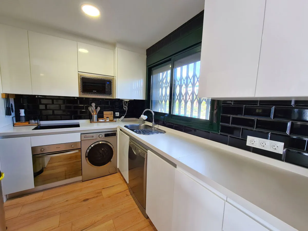 d8f83d02-5a86-4c83-a82f-4d795488f2ca