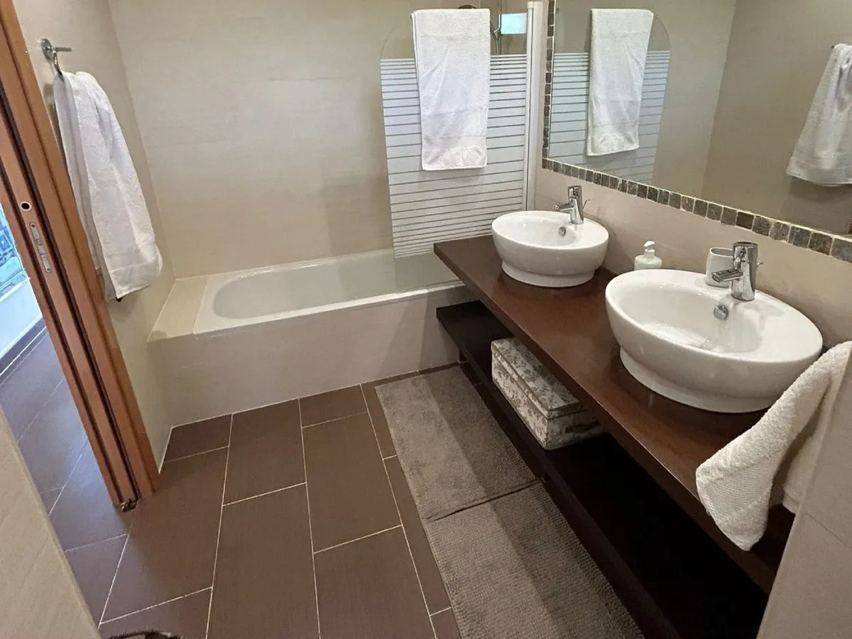 ae565643-706a-485d-a140-b6f9124b3d08