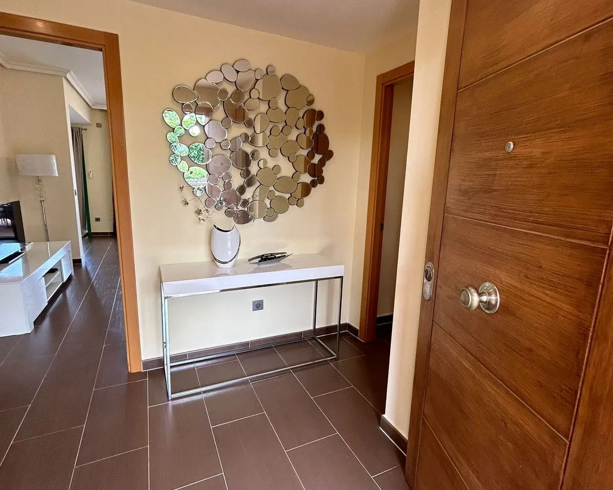 b2079643-2adb-4ca5-9786-2d18ad9c70a2