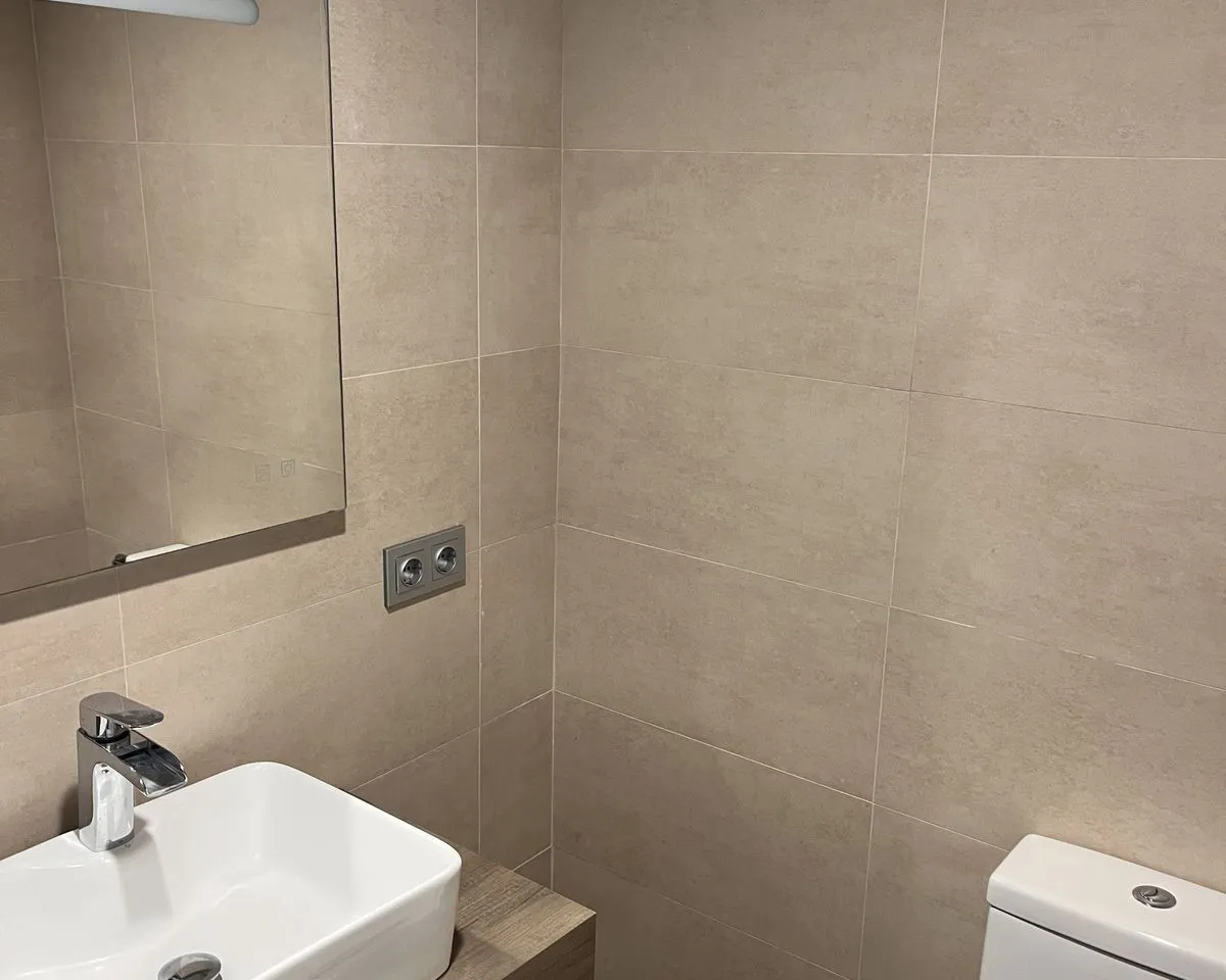 06a8090a-096b-47d2-8092-15035da23f0f