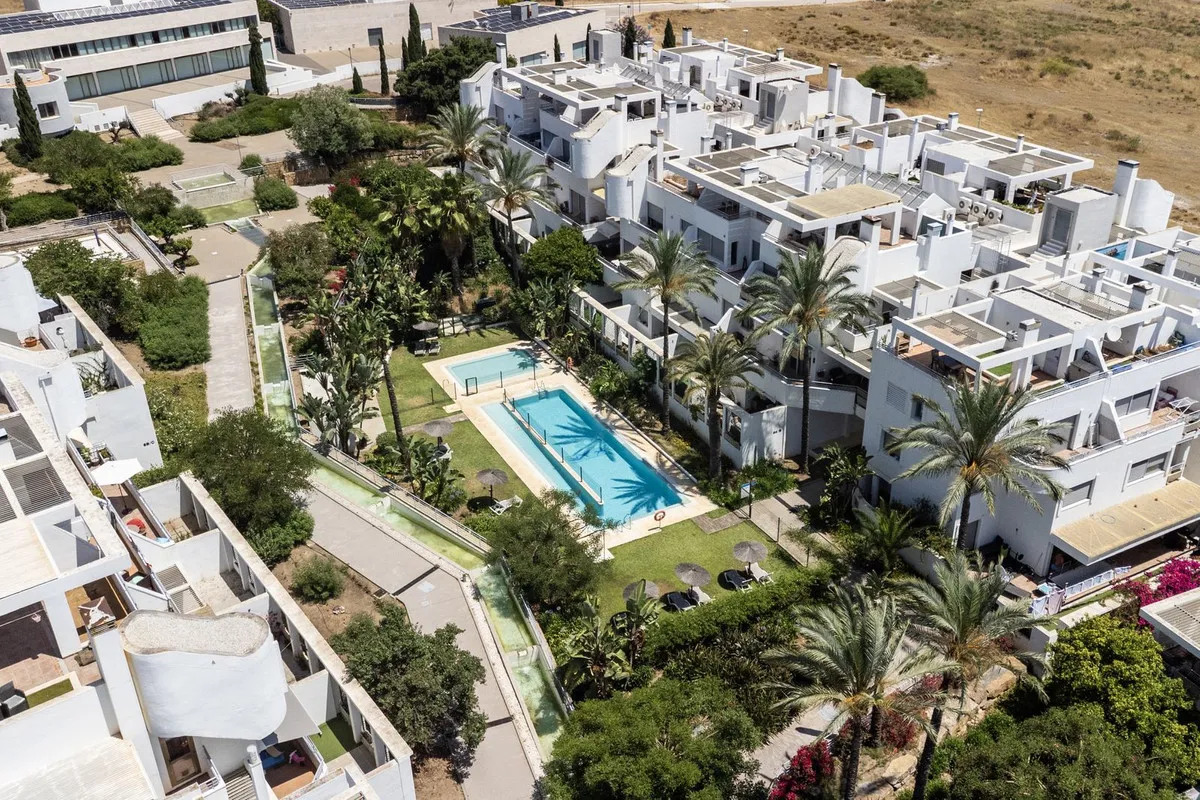 aa1fa841-22af-4c91-bc59-bd05da398c66