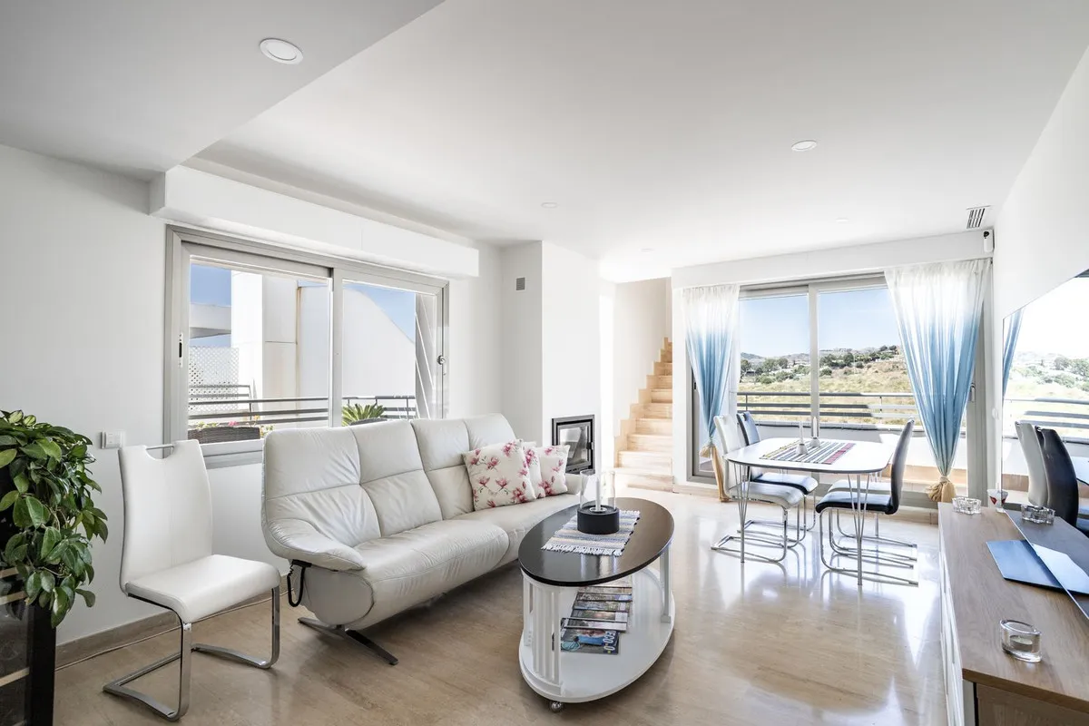 cb194a8c-2377-4f8a-9580-172eda13fe44