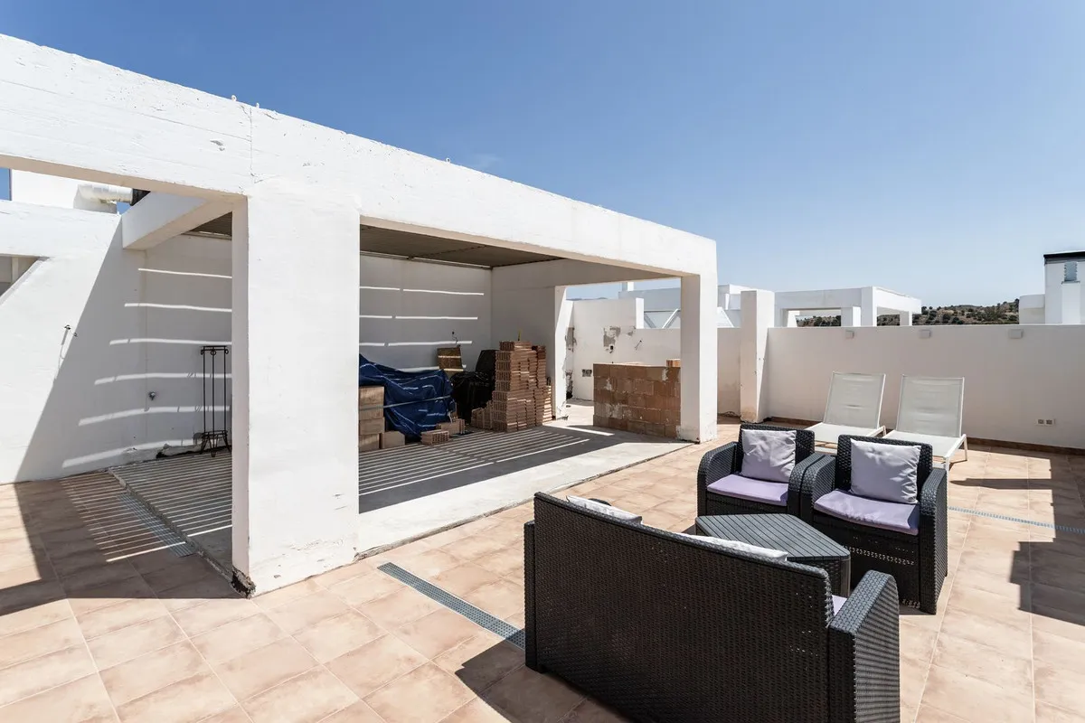 f758cb9a-d1c7-4c40-a896-c9d17b02f8cb