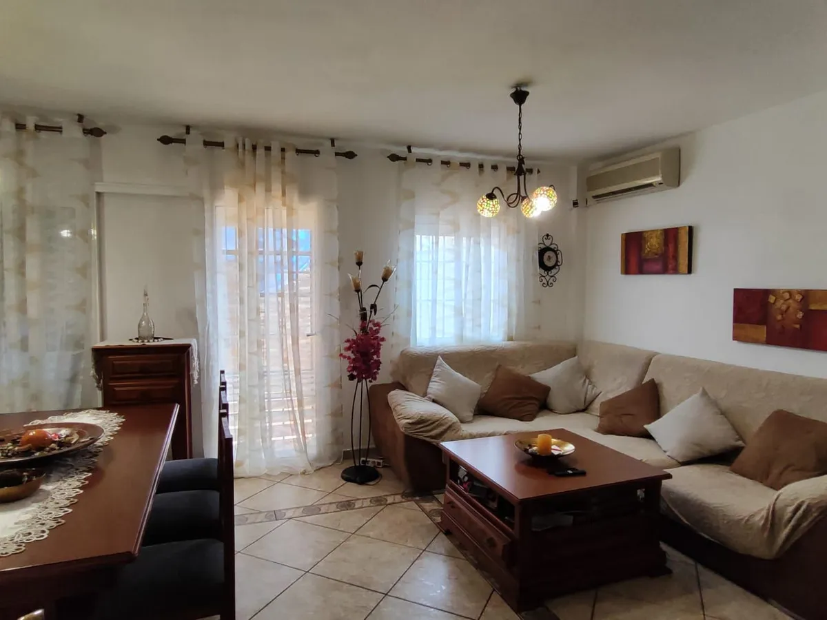 1c874a17-8fd1-4aae-b98b-400dc3ddb4f8