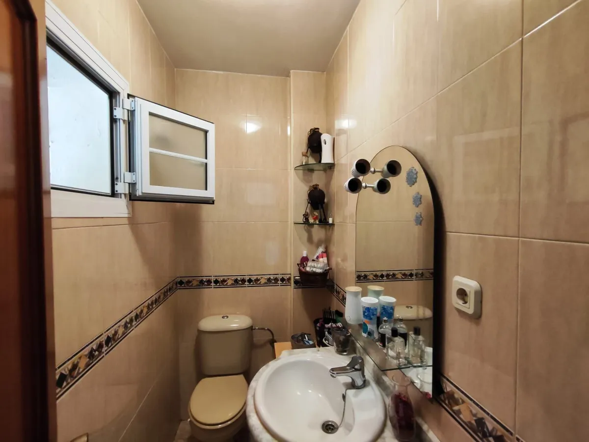 403004ab-6179-4f80-998d-8e7331401853