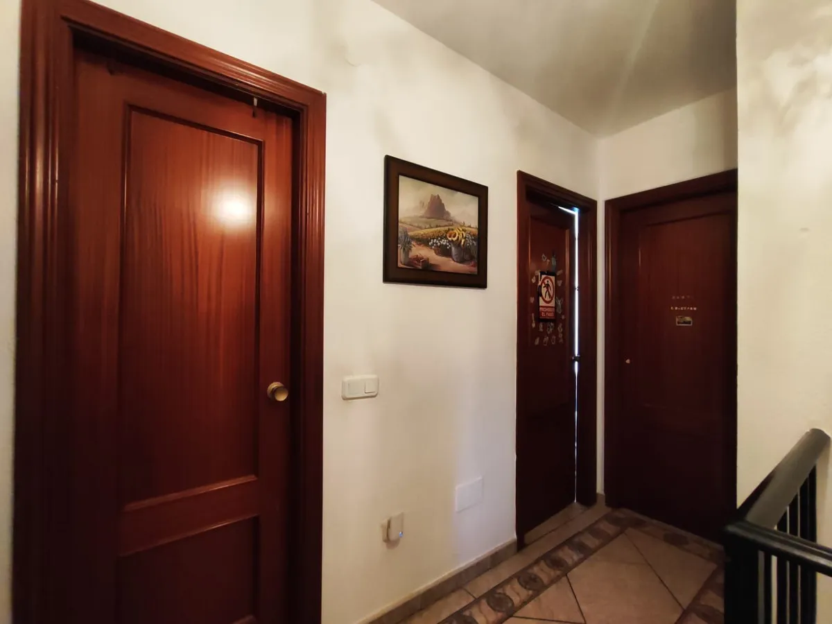 87f9c7ae-4e55-450a-9937-f93f4a51a596