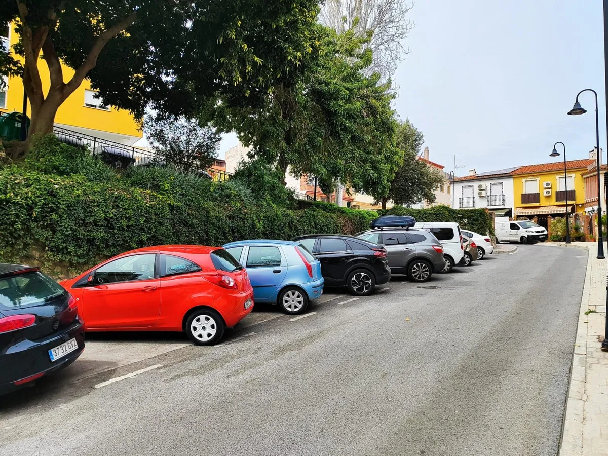 bb29e33f-50ac-4891-ad33-aea13e83ce6e