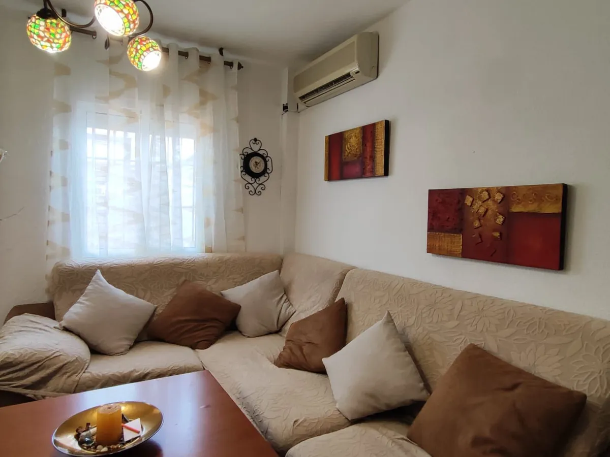 c12c1146-425e-478f-902d-f6f59cd2b642