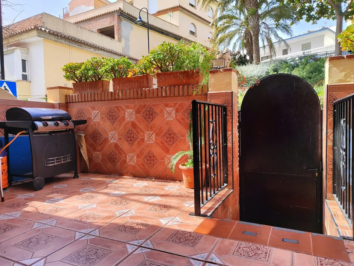 c44ff8d5-c0c7-409f-abae-75261a9ef37b