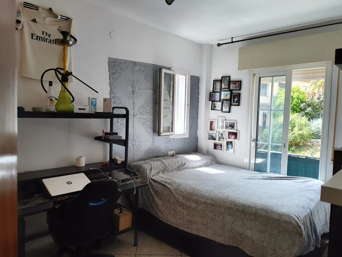 dd5376d2-cb0b-42fc-93ab-31ec24ff2d8b