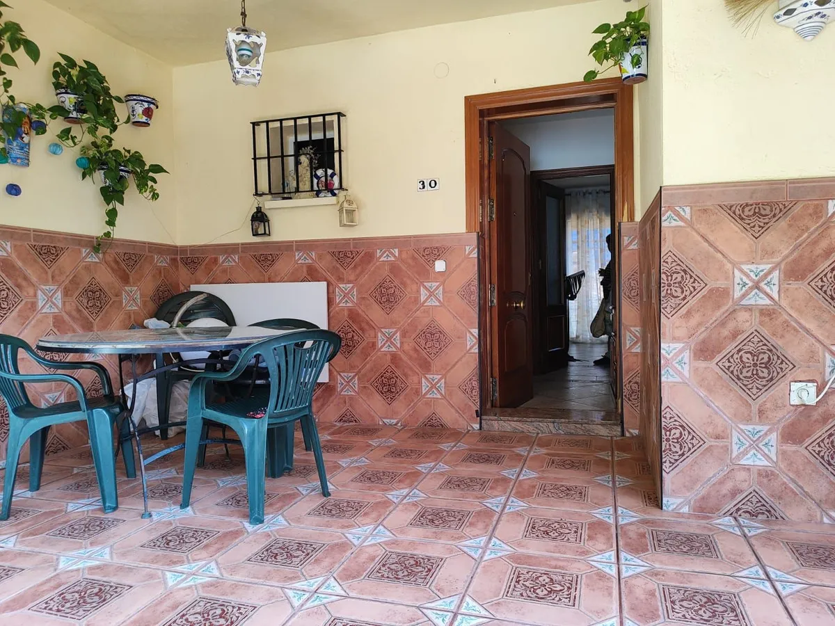 f02e3c9a-d78c-4a6a-b4dd-f67fdc7c41f8