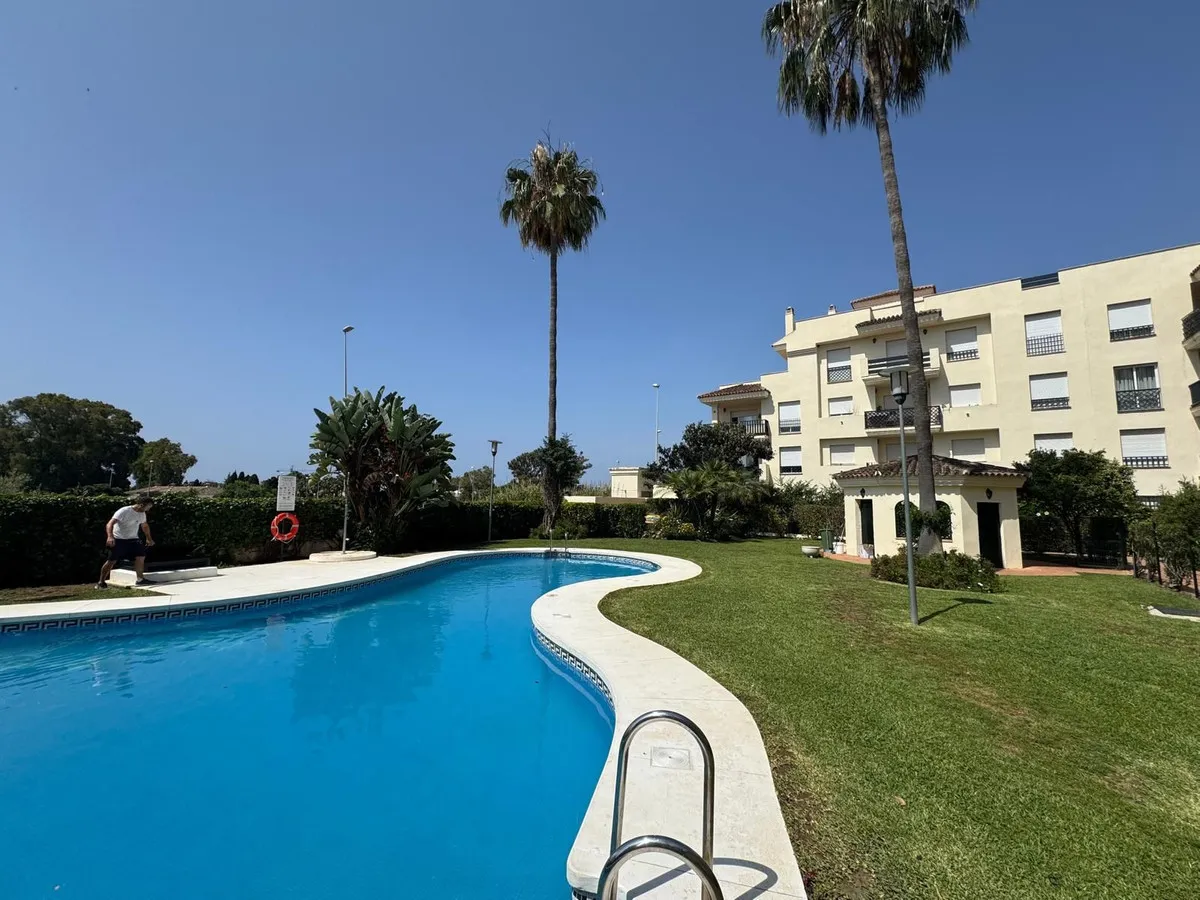 70903dff-02e1-4d51-9149-5755e07b54cc