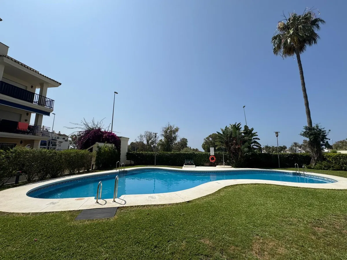 b32317a0-f398-41f7-85c2-ae93474bfcc0