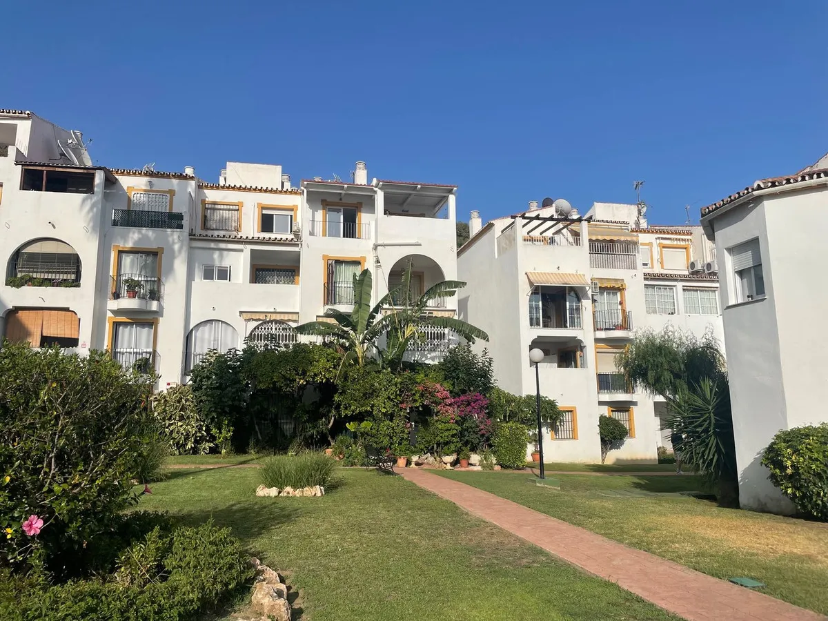 2dfed5f7-bfef-407f-9d4d-a752b0537e01