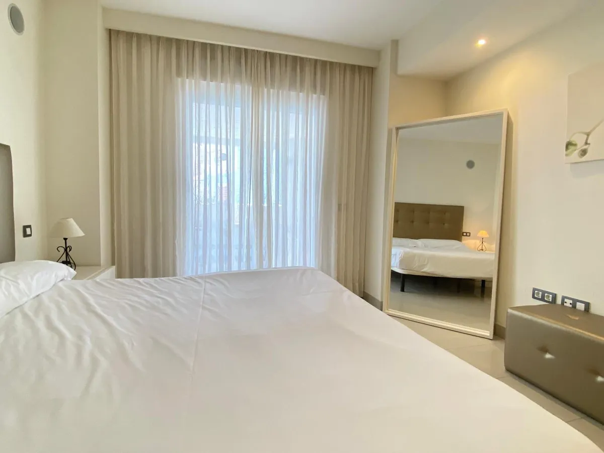 5b3e26d7-eaf3-45c3-9d99-b3cdc126352d